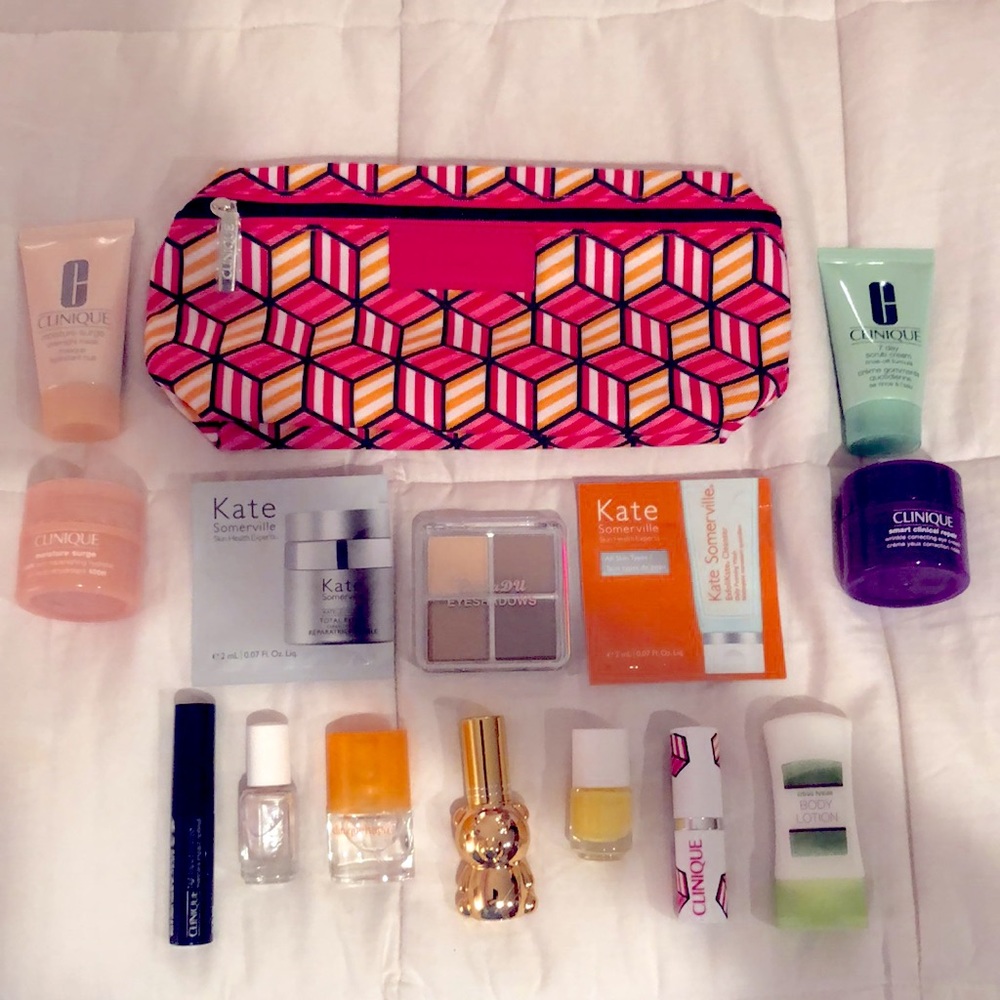 Clinique Makeup Kit & Bag